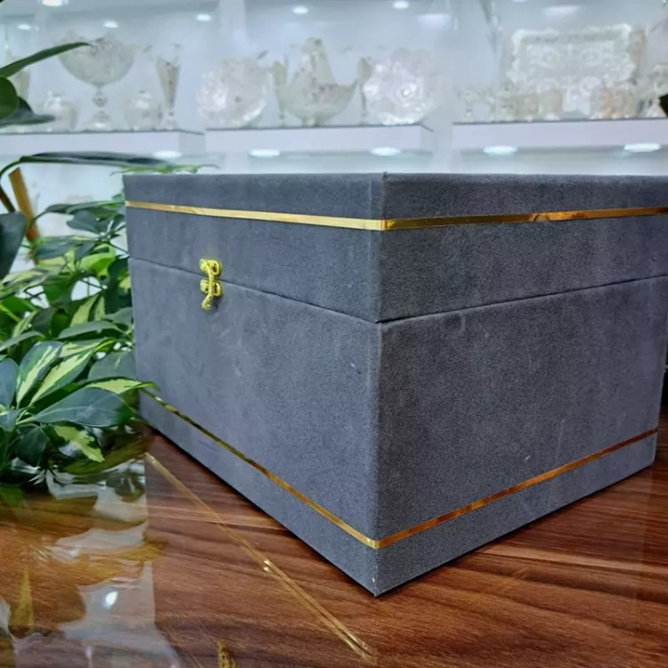 خرید شکلات خوری الماس تراش مناسب هدیه