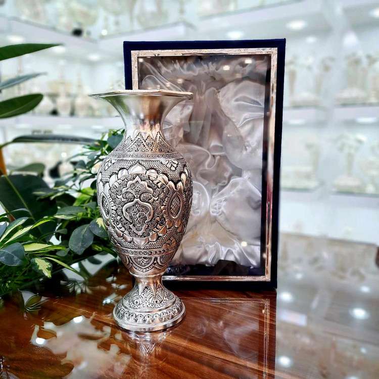 قیمت گلدان قلمزنی نقره با بهترین قیمت