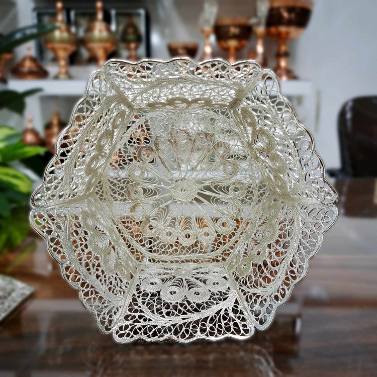 قیمت شکلات خوری ملیله