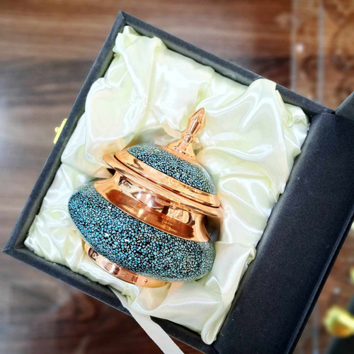 شکلات خوری فیروزه کوبی با جعبه جیر