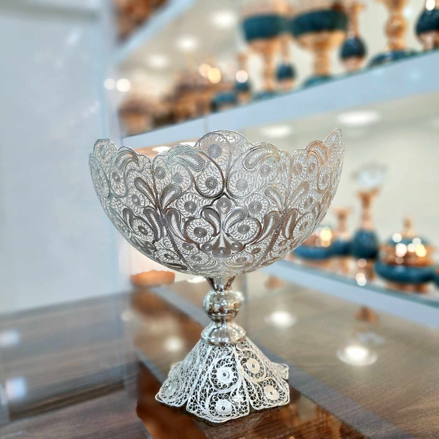 ظرف میوه خوری ملیله کاری سوپر میکرونانو با آبکاری نقره سایز 25 محصولی کاملا انحصاری از برند اشرافی 