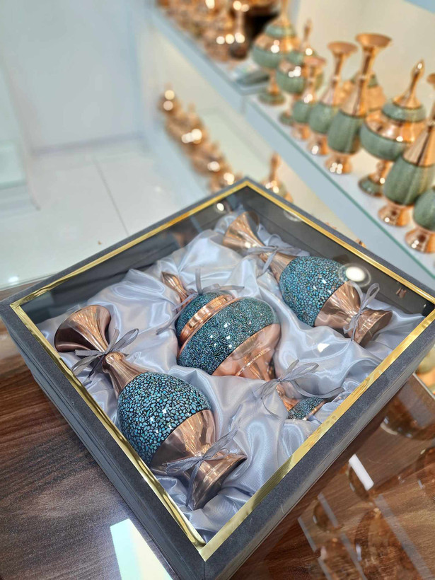 خرید شکلات خوری فیروزه کوبی