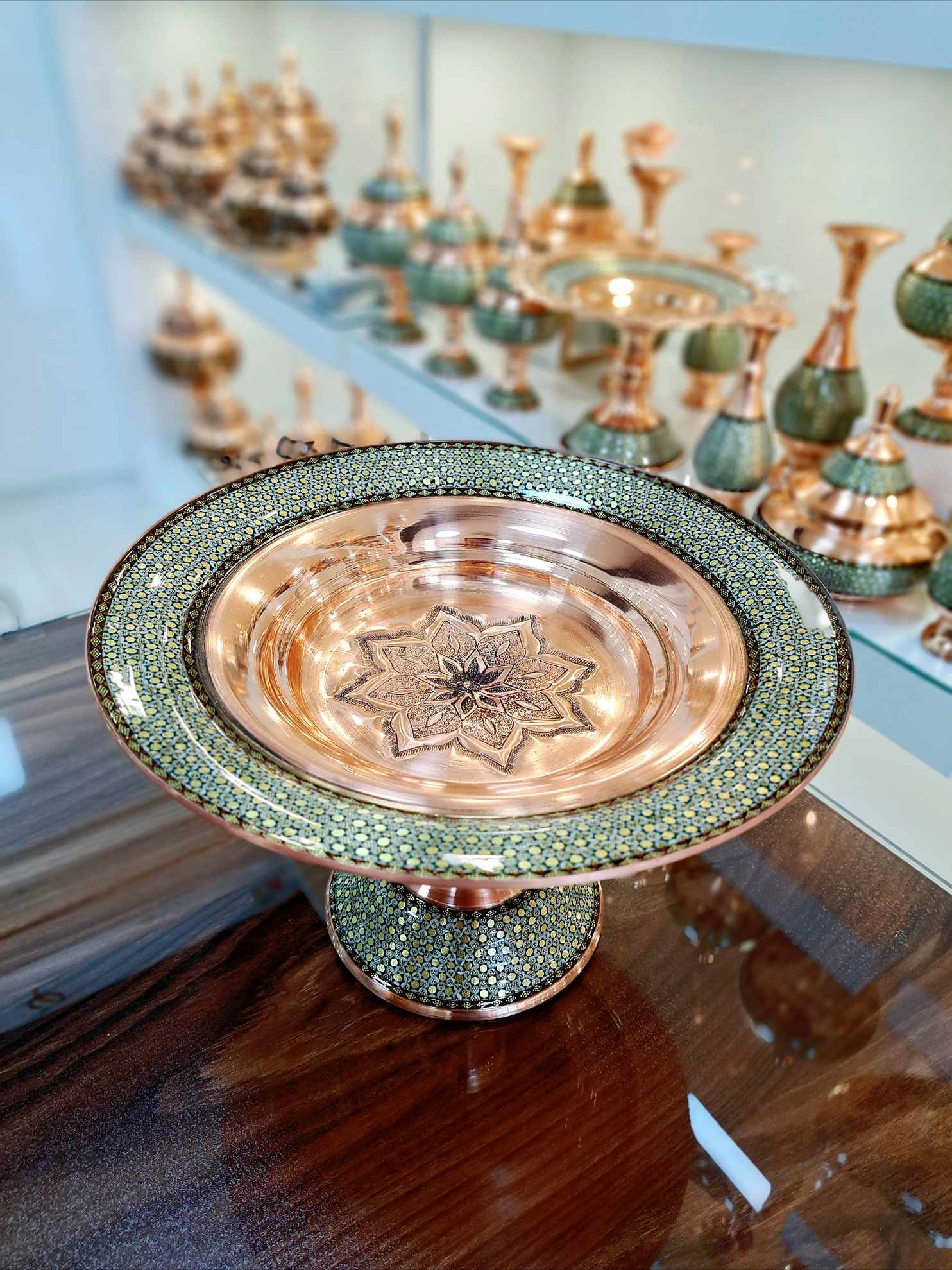 شیرینی خوری مس و خاتم نفیس سایز 30 کف قلم 