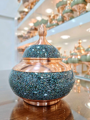 شکلات خوری فیروزه کوبی اصفهان